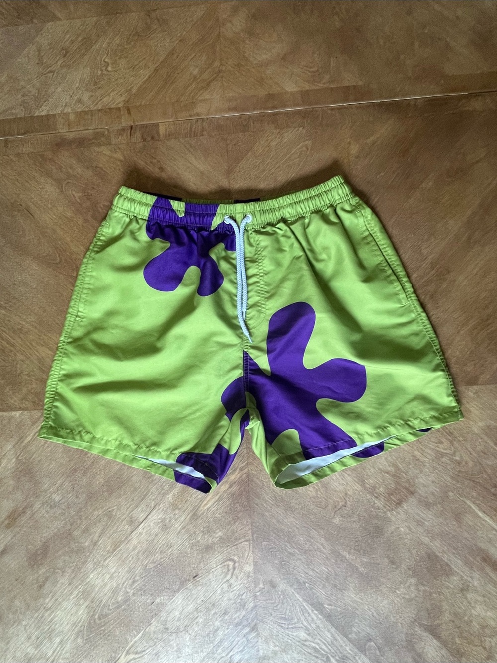 SHEIN Men’s Medium SpongeBob SquarePants Swim Trunks Lime Green Purple